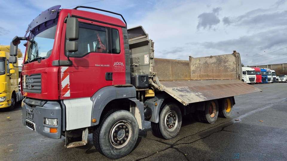 MAN TGA 35.440 8x4 EURO 4 sklápěč 15 m3 - Billenőplatós teherautó: 4 kép. MAN TGA 35.440 8x4 EURO 4 sklápěč 15 m3 - Billenőplatós teherautó: 4 kép.