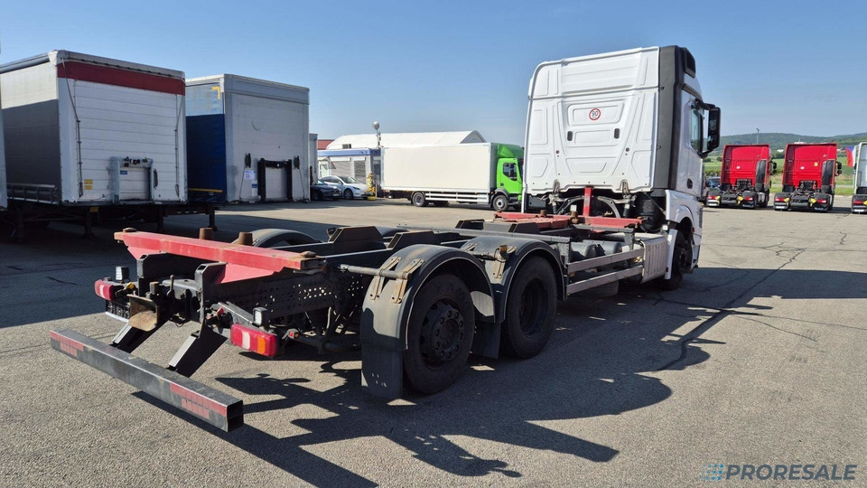 MERCEDES-BENZ ACTROS 2546 L 6X2 EURO 6 - pro přepravu BDF - Cserefelépítményes teherautó: 3 kép. MERCEDES-BENZ ACTROS 2546 L 6X2 EURO 6 - pro přepravu BDF - Cserefelépítményes teherautó: 3 kép.