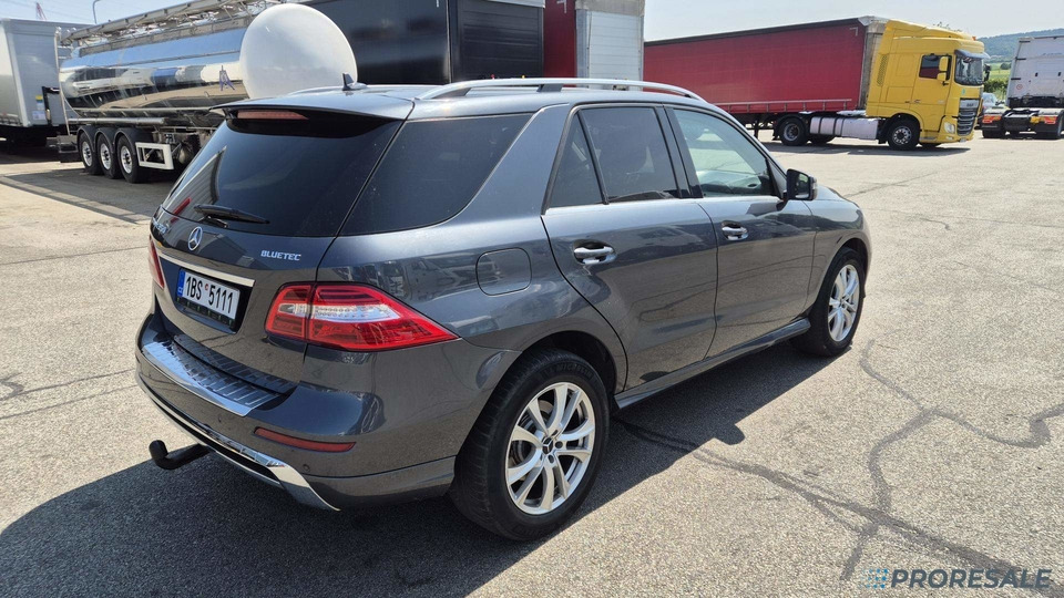 MERCEDES-BENZ ML 350 BLUETEC 4MATIC - Autó: 4 kép. MERCEDES-BENZ ML 350 BLUETEC 4MATIC - Autó: 4 kép.