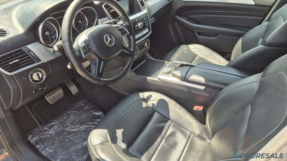 MERCEDES-BENZ ML 350 BLUETEC 4MATIC - Autó: 5 kép. MERCEDES-BENZ ML 350 BLUETEC 4MATIC - Autó: 5 kép.