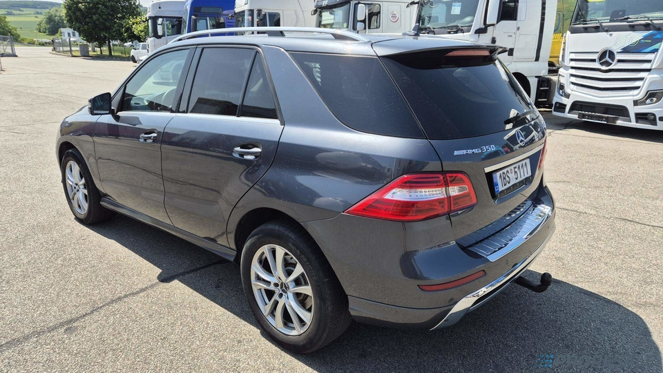 MERCEDES-BENZ ML 350 BLUETEC 4MATIC - Autó: 3 kép. MERCEDES-BENZ ML 350 BLUETEC 4MATIC - Autó: 3 kép.