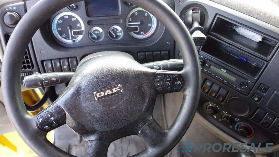 DAF FT XF 105.410 SC EURO 5 - Nyergesvontató: 4 kép. DAF FT XF 105.410 SC EURO 5 - Nyergesvontató: 4 kép.