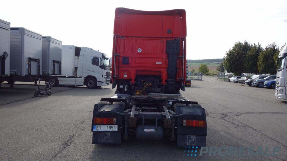 DAF FT XF 105.460 SSC LOW DECK EURO 5 - Nyergesvontató: 3 kép. DAF FT XF 105.460 SSC LOW DECK EURO 5 - Nyergesvontató: 3 kép.