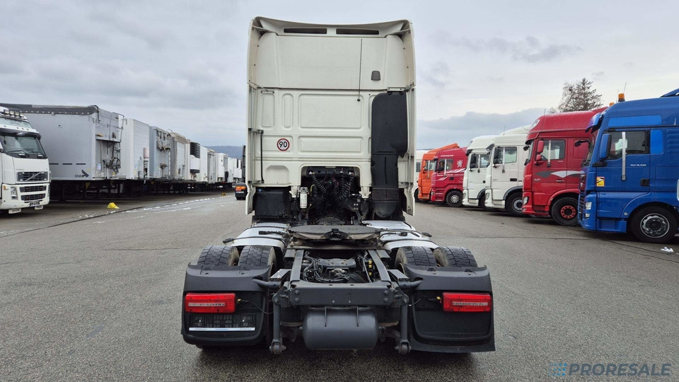 DAF XF 480 FT LOW DECK SSC EURO 6 - Nyergesvontató: 3 kép. DAF XF 480 FT LOW DECK SSC EURO 6 - Nyergesvontató: 3 kép.