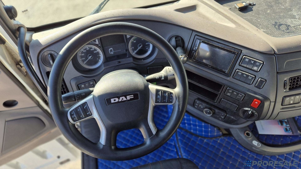 DAF XF 480 FT LOW DECK SSC EURO 6 - Nyergesvontató: 4 kép. DAF XF 480 FT LOW DECK SSC EURO 6 - Nyergesvontató: 4 kép.