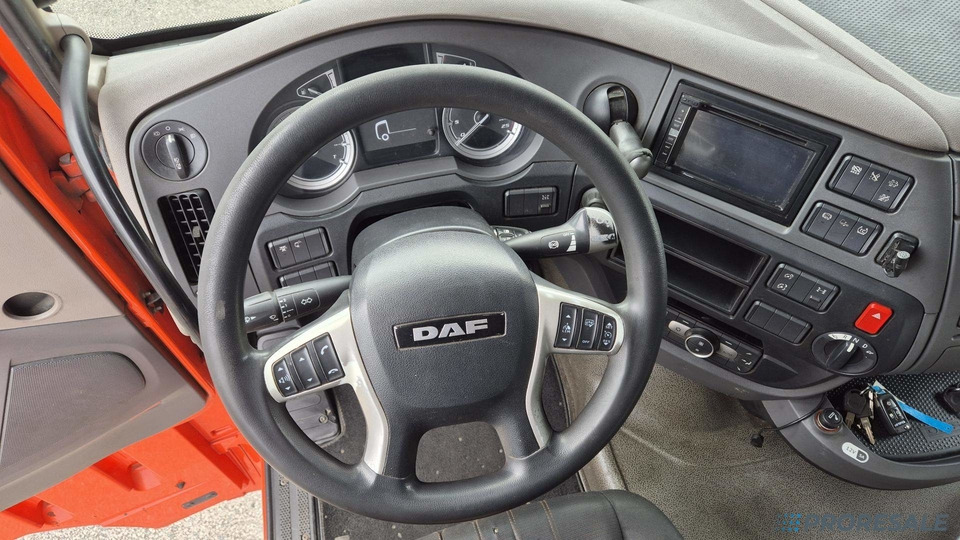 DAF XF 480 FT SC EURO 6 - Nyergesvontató: 4 kép. DAF XF 480 FT SC EURO 6 - Nyergesvontató: 4 kép.