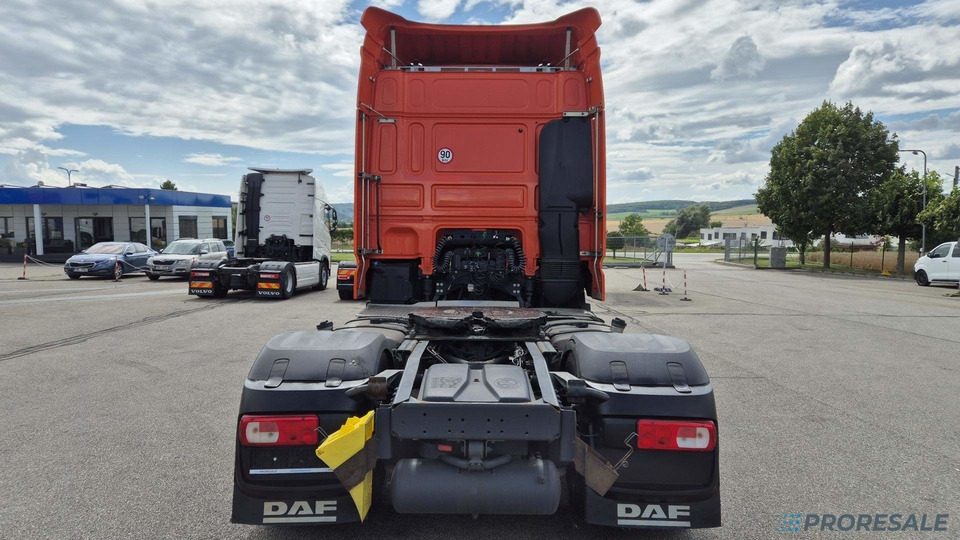 DAF XF 480 FT SC EURO 6 - Nyergesvontató: 3 kép. DAF XF 480 FT SC EURO 6 - Nyergesvontató: 3 kép.