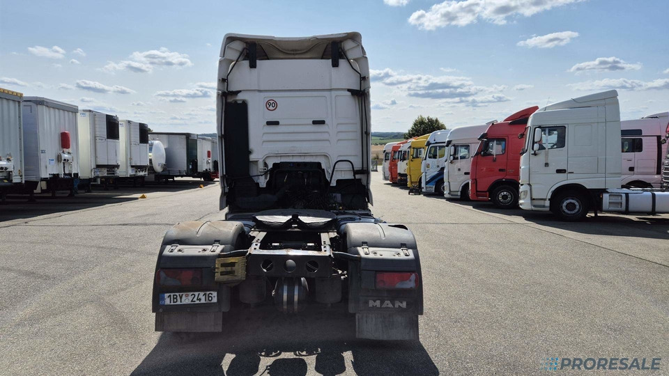 MAN TGX 18.480 4X2 BLS XLX EURO 5 - Nyergesvontató: 3 kép. MAN TGX 18.480 4X2 BLS XLX EURO 5 - Nyergesvontató: 3 kép.