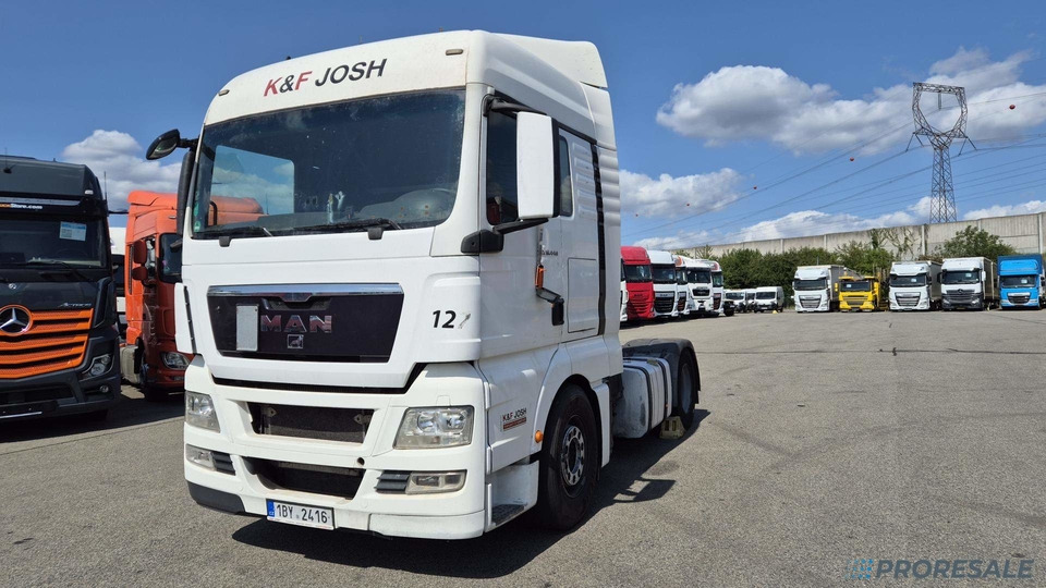 MAN TGX 18.480 4X2 BLS XLX EURO 5 - Nyergesvontató: 2 kép. MAN TGX 18.480 4X2 BLS XLX EURO 5 - Nyergesvontató: 2 kép.