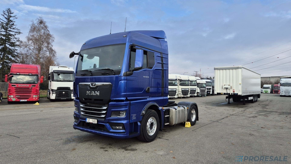 MAN TGX 18.510 XLX EURO 6 - Nyergesvontató: 2 kép. MAN TGX 18.510 XLX EURO 6 - Nyergesvontató: 2 kép.