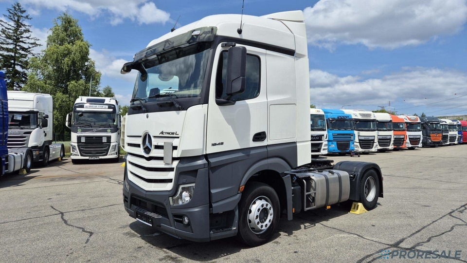 MERCEDES-BENZ ACTROS 1845 LS EURO 6 - Nyergesvontató: 2 kép. MERCEDES-BENZ ACTROS 1845 LS EURO 6 - Nyergesvontató: 2 kép.