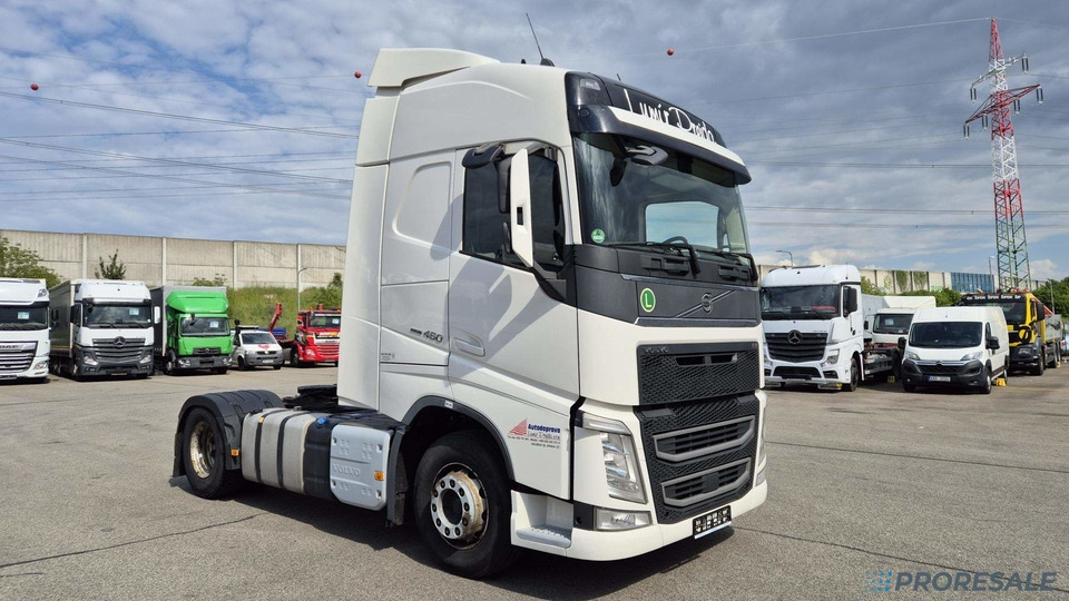 VOLVO FH 460 EURO 6 - Nyergesvontató: 1 kép. VOLVO FH 460 EURO 6 - Nyergesvontató: 1 kép.