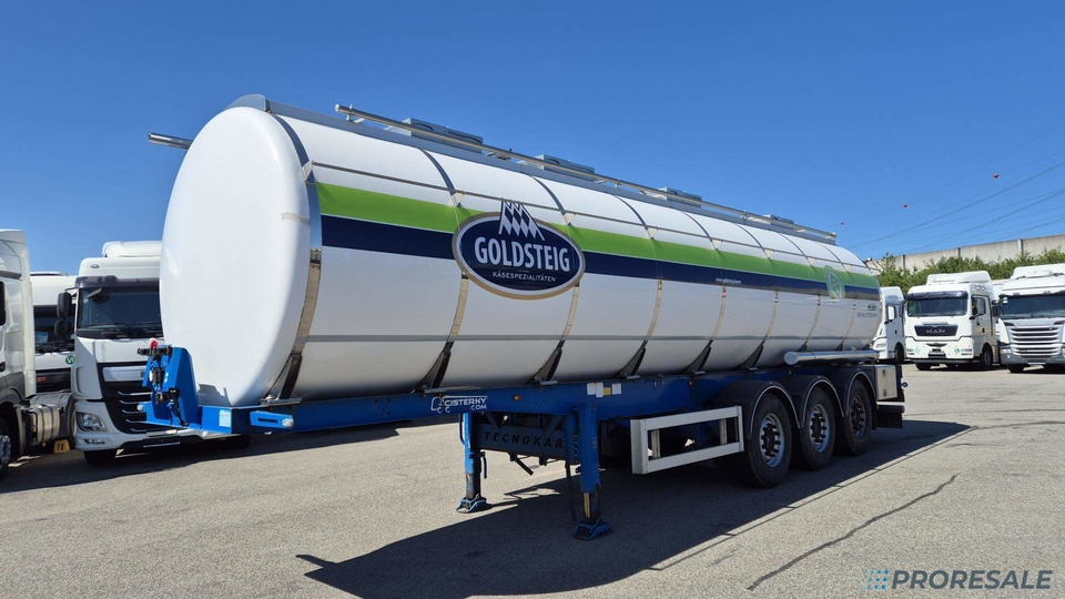 OSTATNÍ GRAPAR T3-G - Potravinářská cisterna 30 m3 - 4 komory - Tartályos félpótkocsi: 2 kép. OSTATNÍ GRAPAR T3-G - Potravinářská cisterna 30 m3 - 4 komory - Tartályos félpótkocsi: 2 kép.