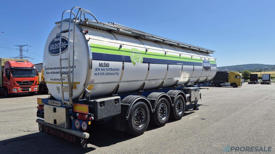 OSTATNÍ GRAPAR T3-G - Potravinářská cisterna 30 m3 - 4 komory - Tartályos félpótkocsi: 3 kép. OSTATNÍ GRAPAR T3-G - Potravinářská cisterna 30 m3 - 4 komory - Tartályos félpótkocsi: 3 kép.