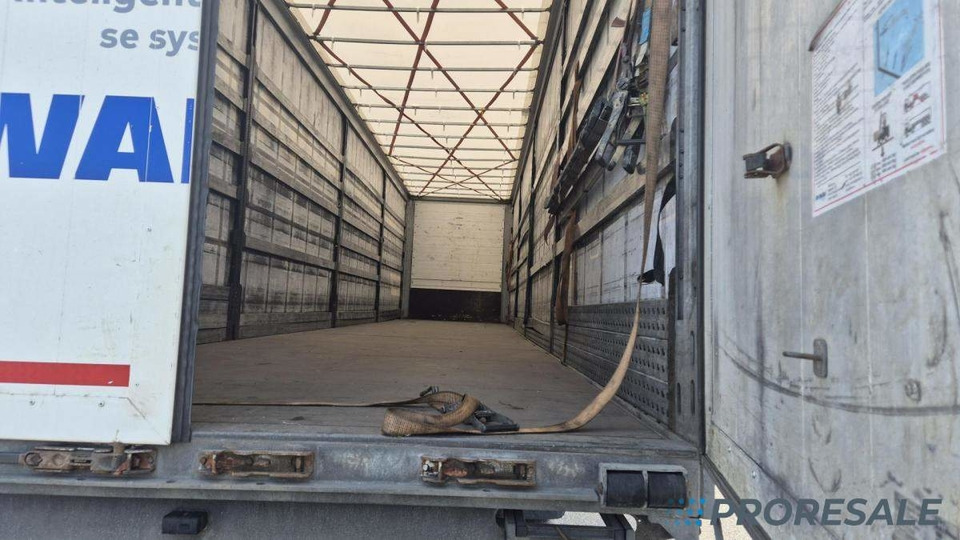 PANAV NV036H MEGA - Ponyvás félpótkocsi: 5 kép. PANAV NV036H MEGA - Ponyvás félpótkocsi: 5 kép.