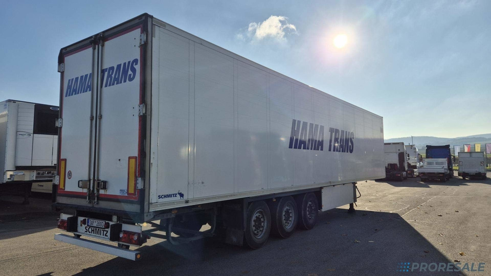 SCHMITZ CARGOBULL SKO 24/L - 13.4 FP60 COOL - mrazírenský - MULTITEMP + dělící stěna + agregát CARRIER MAXIMA 1300 Mt - Félpótkocsi hűtős: 3 kép. SCHMITZ CARGOBULL SKO 24/L - 13.4 FP60 COOL - mrazírenský - MULTITEMP + dělící stěna + agregát CARRIER MAXIMA 1300 Mt - Félpótkocsi hűtős: 3 kép.
