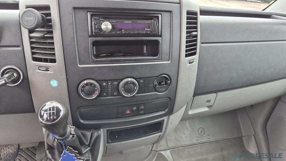 VOLKSWAGEN CRAFTER 2,0 TDi 100 kW skříňový lízing VOLKSWAGEN CRAFTER 2,0 TDi 100 kW skříňový: 6 kép. VOLKSWAGEN CRAFTER 2,0 TDi 100 kW skříňový lízing VOLKSWAGEN CRAFTER 2,0 TDi 100 kW skříňový: 6 kép.