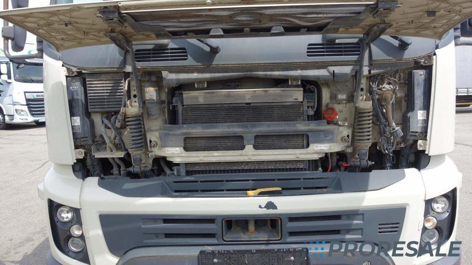 Billenőplatós teherautó VOLVO FM 11.450 6X4 EURO 5 - sklápěč 12 m3 S1 - otevírací bočnice: 10 kép. Billenőplatós teherautó VOLVO FM 11.450 6X4 EURO 5 - sklápěč 12 m3 S1 - otevírací bočnice: 10 kép.