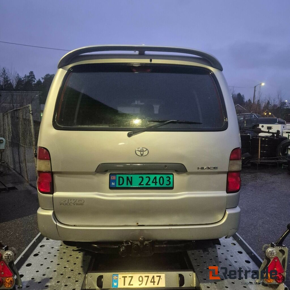 2009mod. TOYOTA HIACE 4WD D4d 4wd - Autó: 2 kép. 2009mod. TOYOTA HIACE 4WD D4d 4wd - Autó: 2 kép.