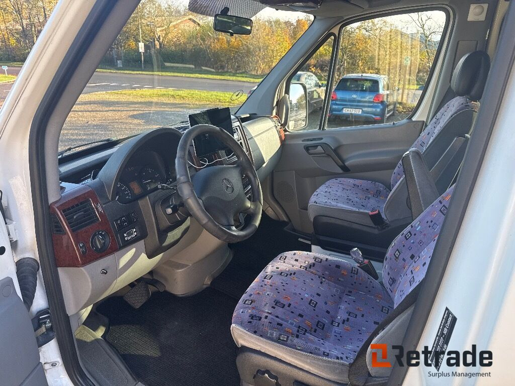 Bus MERCEDES-BENZ SPRINTER 516 CDI - Minibusz, Kisbusz: 5 kép. Bus MERCEDES-BENZ SPRINTER 516 CDI - Minibusz, Kisbusz: 5 kép.