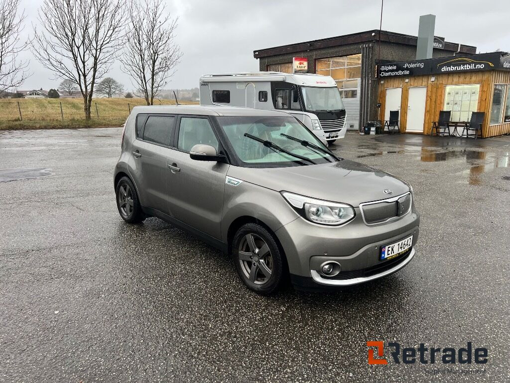 KIA SOUL 2015/ GARANTI MAY 2027 - Autó: 2 kép. KIA SOUL 2015/ GARANTI MAY 2027 - Autó: 2 kép.