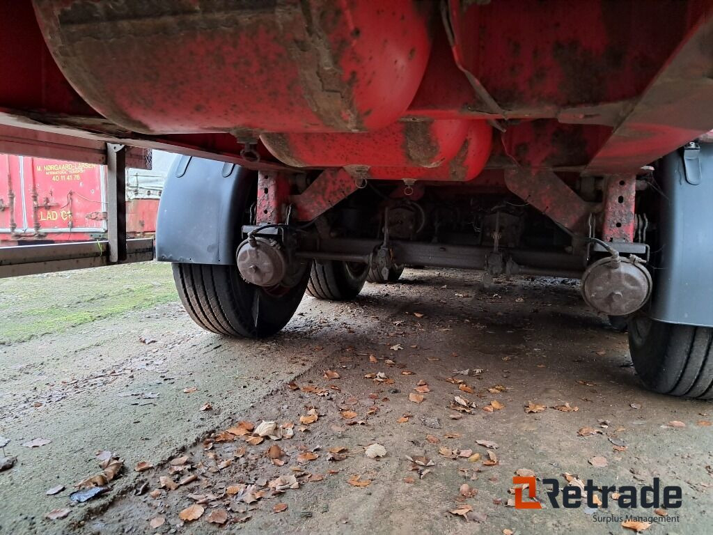 Félpótkocsi billenőplatós Kel-Berg Tipsættevogn 60m3 4 akslet: 37 kép.