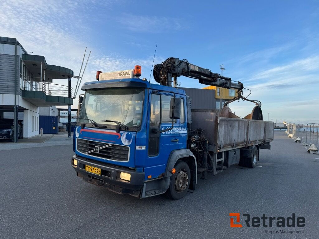Kranbil VOLVO FL 612 - Platós teherautó, Darus autó: 1 kép. Kranbil VOLVO FL 612 - Platós teherautó, Darus autó: 1 kép.