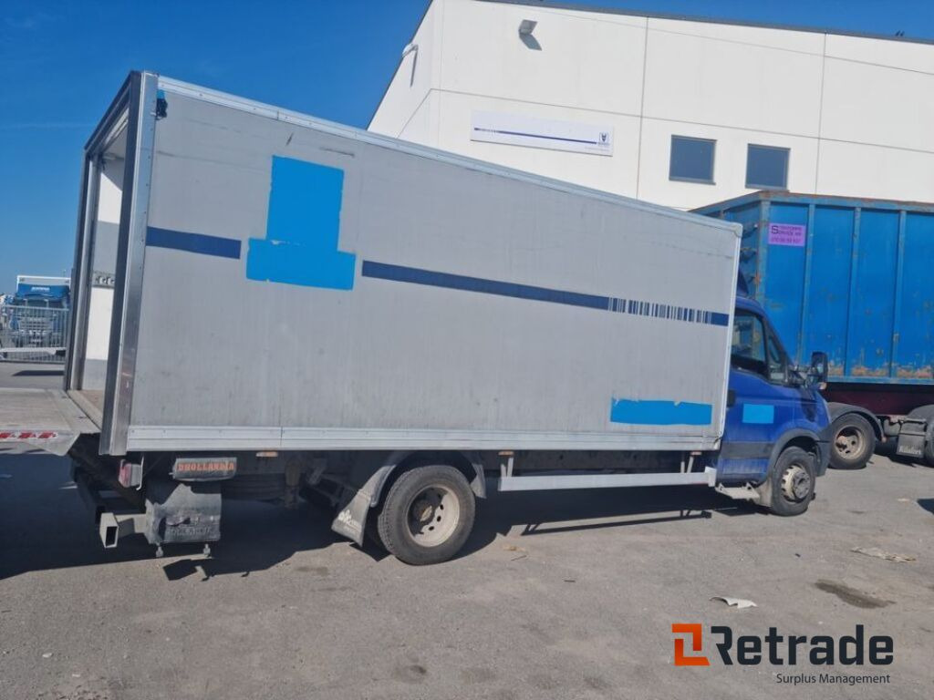 Lastbil Iveco DAILYA EEV - Dobozos kisteherautó: 4 kép. Lastbil Iveco DAILYA EEV - Dobozos kisteherautó: 4 kép.