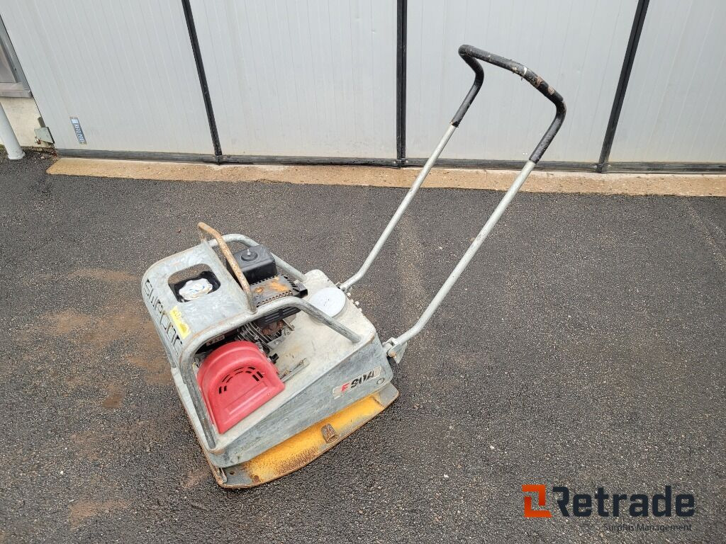 Markvibrator vibroplatta Swepac F90A - Építőipari berendezések: 1 kép. Markvibrator vibroplatta Swepac F90A - Építőipari berendezések: 1 kép.