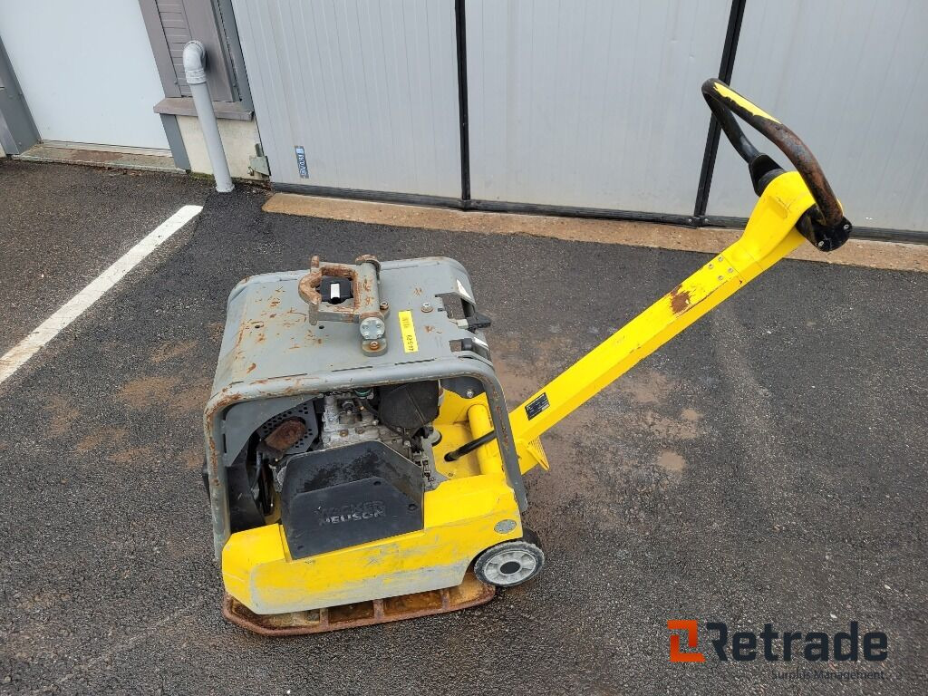Markvibrator vibroplatta Wacker Neuson DPU3050He e-starter - Építőipari berendezések: 4 kép. Markvibrator vibroplatta Wacker Neuson DPU3050He e-starter - Építőipari berendezések: 4 kép.