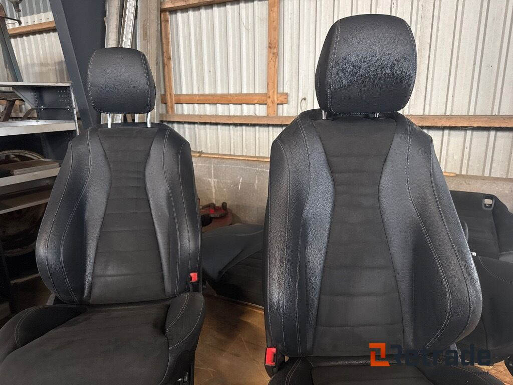 Autó Mercedes Benz Dellæder: 6 kép.