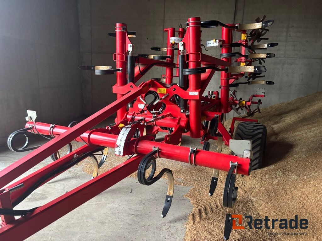 Kultivator Väderstad Swift SW440 - Mezőgazdasági gépek: 5 kép. Kultivator Väderstad Swift SW440 - Mezőgazdasági gépek: 5 kép.