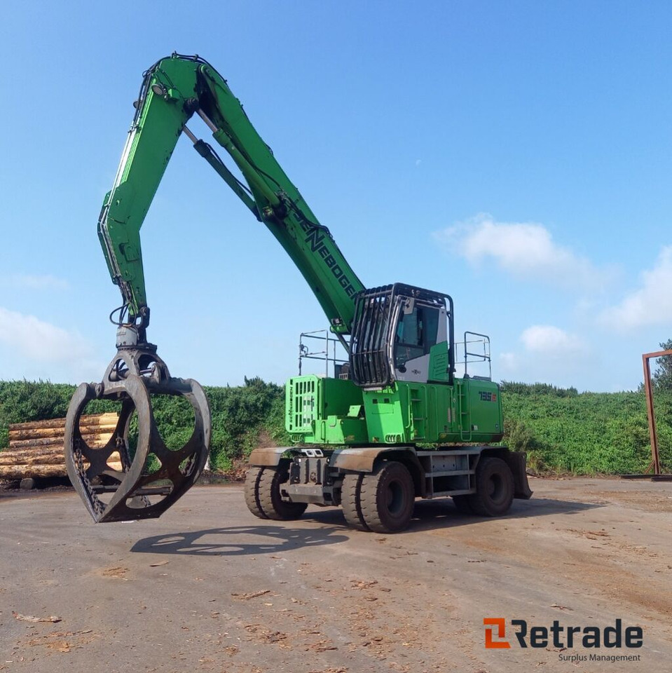 Sennebogen 735 E Hjullæsser. - Hulladék kotró: 1 kép. Sennebogen 735 E Hjullæsser. - Hulladék kotró: 1 kép.