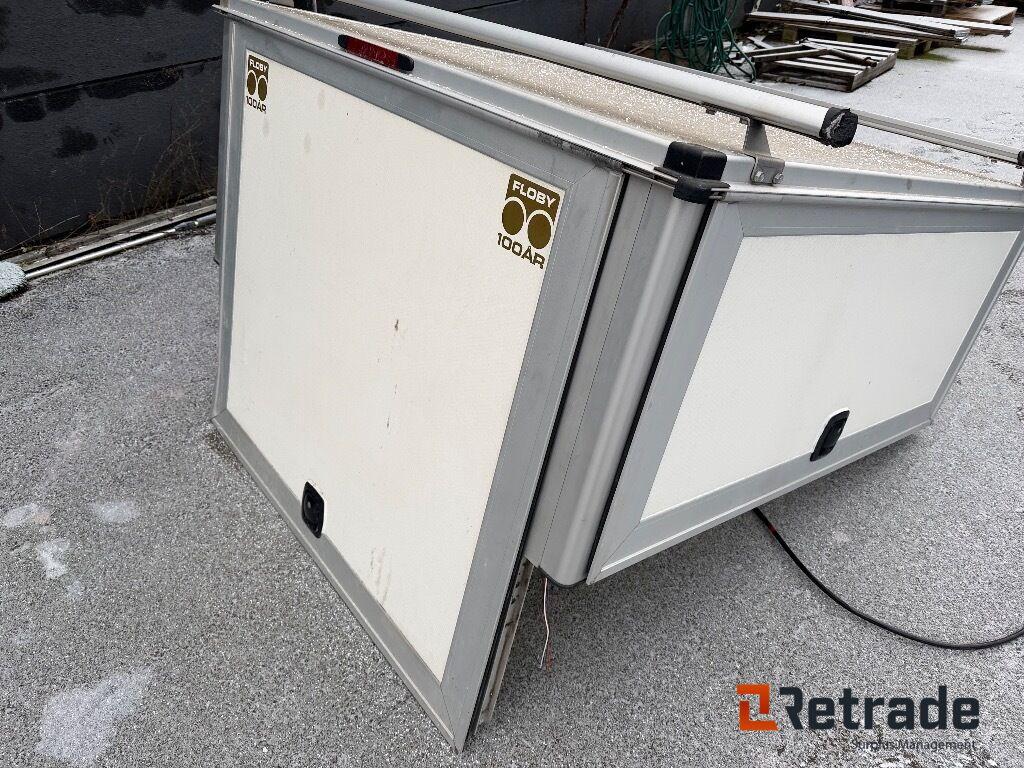 Skåp till Toyota Hilux - Karosszéria és külső - Pickup: 3 kép. Skåp till Toyota Hilux - Karosszéria és külső - Pickup: 3 kép.