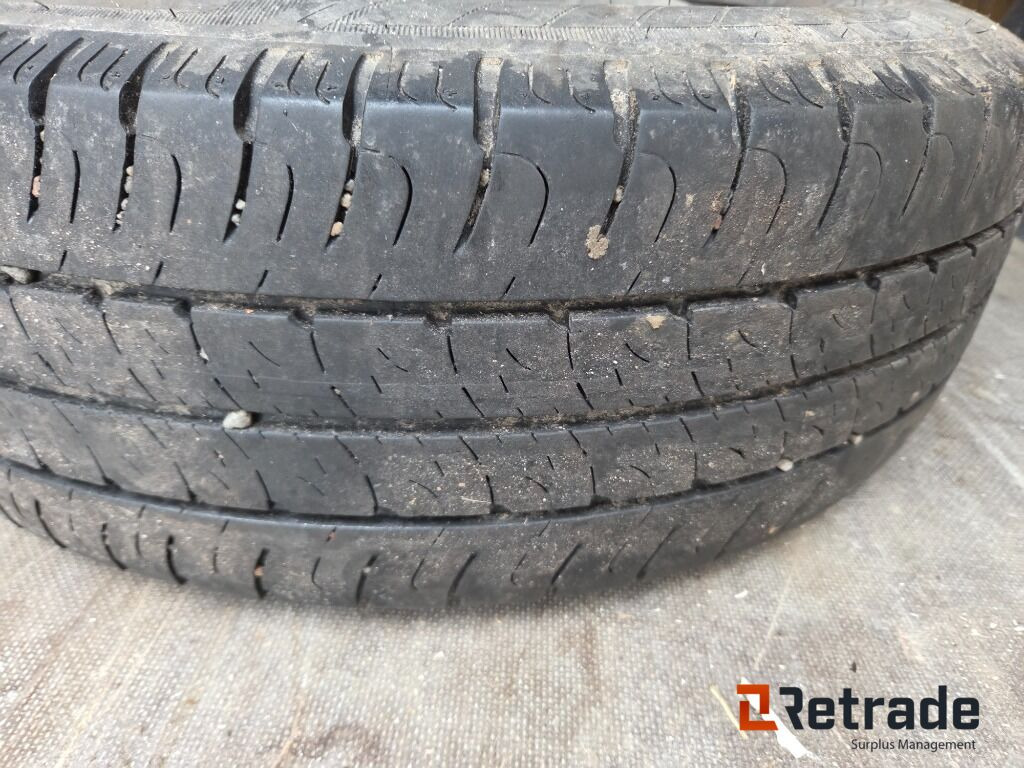 Autó Skåpbil Renault Trafic L2H1 1.6 dci: 33 kép.