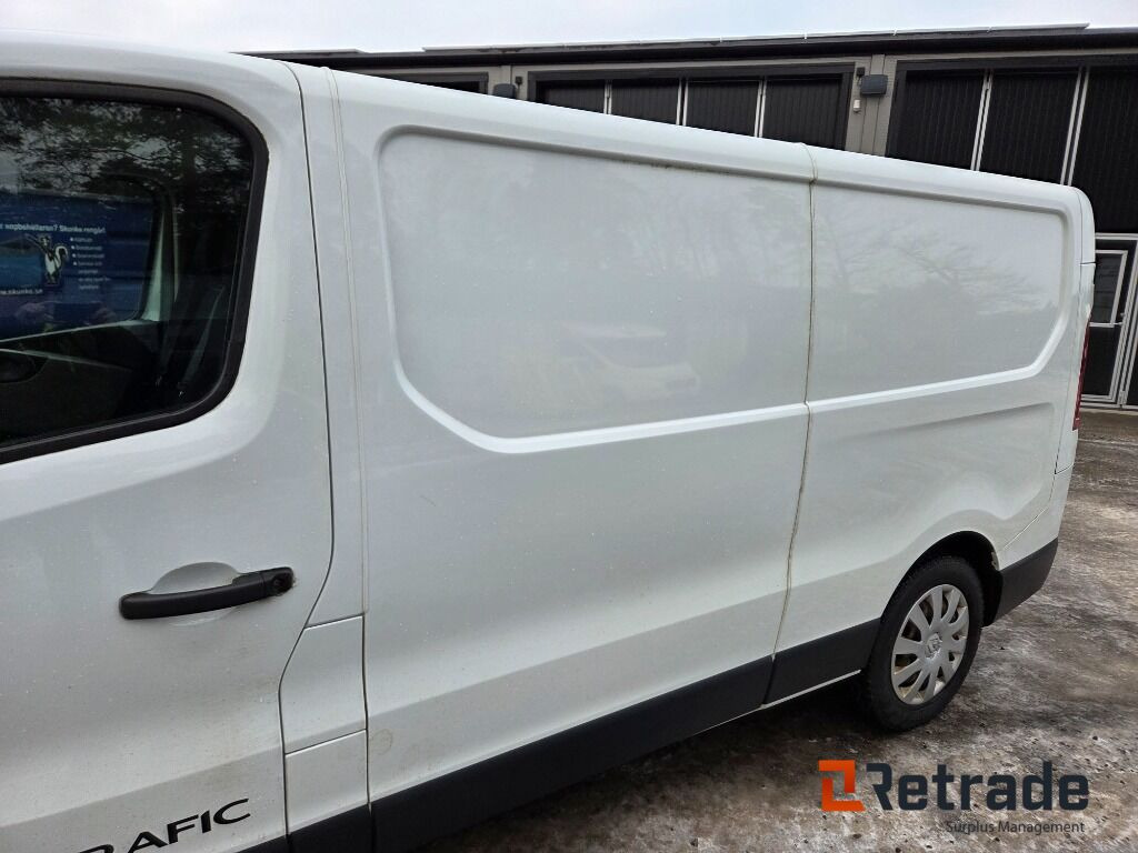 Autó Skåpbil Renault Trafic L2H1 1.6 dci: 14 kép.