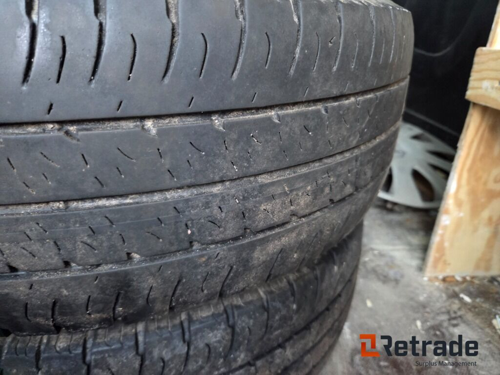 Autó Skåpbil Renault Trafic L2H1 1.6 dci: 34 kép.