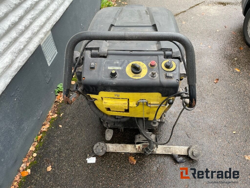 Skurmaskin/Golvskurmaskin Kärcher VD45/40 W - Súrológép: 5 kép. Skurmaskin/Golvskurmaskin Kärcher VD45/40 W - Súrológép: 5 kép.