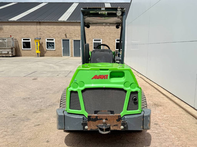 Avant M750 Opti Drive - Bucket + Jib / Telescopic Boom - Teleszkópos homlokrakodó: 5 kép. Avant M750 Opti Drive - Bucket + Jib / Telescopic Boom - Teleszkópos homlokrakodó: 5 kép.