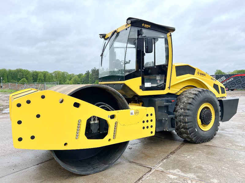 Bomag BW226-5CL - New / Unused - Henger: 2 kép. Bomag BW226-5CL - New / Unused - Henger: 2 kép.