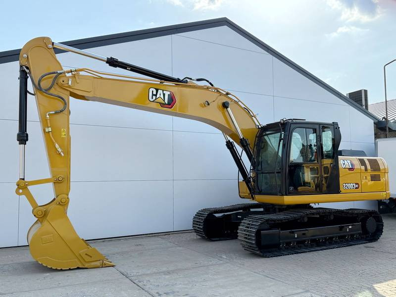 Cat 320D3 GC - New / Unused / 2025 Model - Lánctalpas kotró: 2 kép. Cat 320D3 GC - New / Unused / 2025 Model - Lánctalpas kotró: 2 kép.