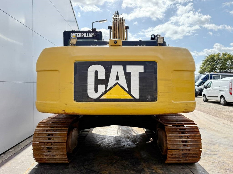 Cat 320DL - Hammer Lines / Quick Coupler - Lánctalpas kotró: 4 kép. Cat 320DL - Hammer Lines / Quick Coupler - Lánctalpas kotró: 4 kép.