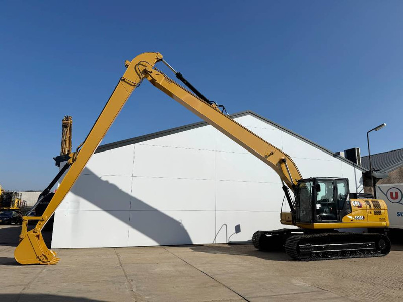 Cat 323D3 - 16 Meter Long Reach / New / Unused - Kotrógép: 1 kép. Cat 323D3 - 16 Meter Long Reach / New / Unused - Kotrógép: 1 kép.