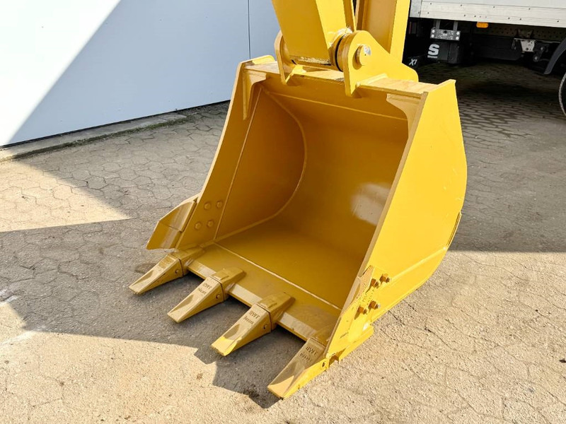 Kotrógép Cat 323D3 - 16 Meter Long Reach / New / Unused: 10 kép. Kotrógép Cat 323D3 - 16 Meter Long Reach / New / Unused: 10 kép.