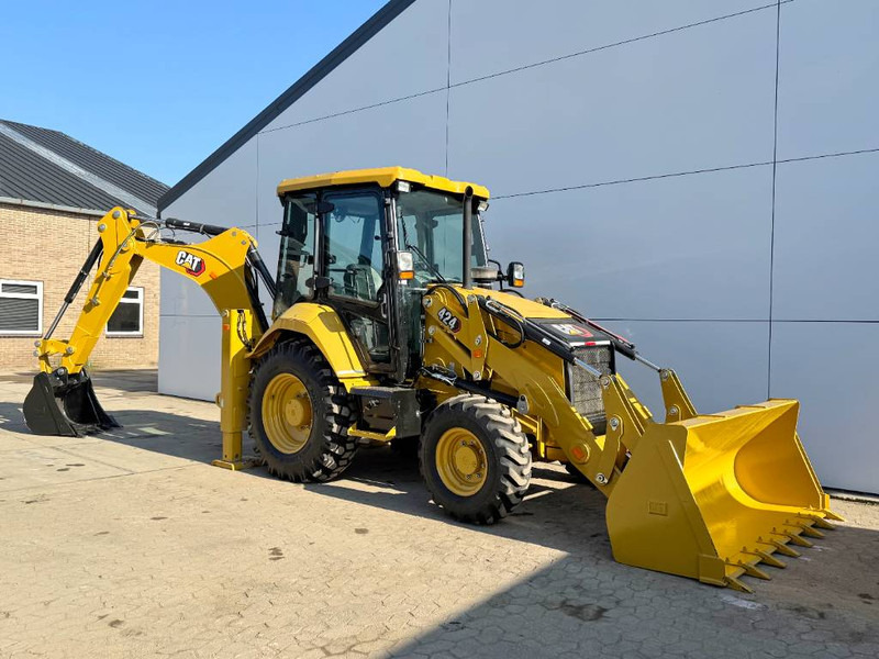 Cat 424 4WD - Hammer Lines / Airco / Side Shift - Kotrórakodó: 4 kép. Cat 424 4WD - Hammer Lines / Airco / Side Shift - Kotrórakodó: 4 kép.