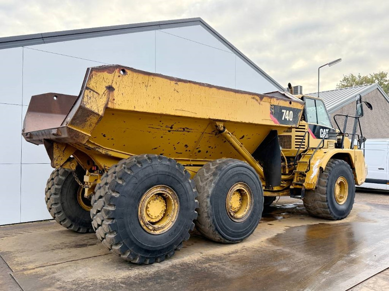 Cat 740 - Automatic Greasing / Body Heating / AC - Csuklós dömper: 4 kép. Cat 740 - Automatic Greasing / Body Heating / AC - Csuklós dömper: 4 kép.