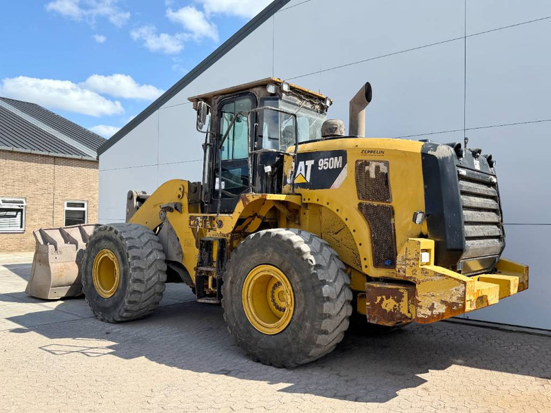 Cat 950M - German Machine / Camera / Auto Lube - Gumikerekes homlokrakodó: 3 kép. Cat 950M - German Machine / Camera / Auto Lube - Gumikerekes homlokrakodó: 3 kép.