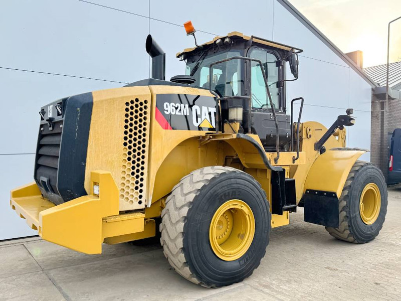 Cat 962M - Third Function / Weight System - Gumikerekes homlokrakodó: 5 kép. Cat 962M - Third Function / Weight System - Gumikerekes homlokrakodó: 5 kép.