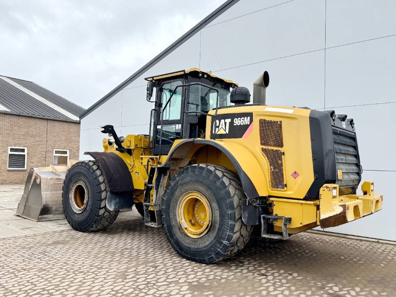 Cat 966M - Dutch Machine / 3rd Function - Gumikerekes homlokrakodó: 3 kép. Cat 966M - Dutch Machine / 3rd Function - Gumikerekes homlokrakodó: 3 kép.