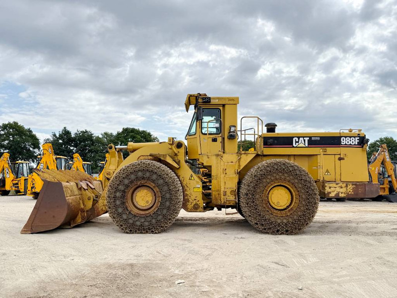 Cat 988F - German Machine / Automatic Greasing - Gumikerekes homlokrakodó: 1 kép. Cat 988F - German Machine / Automatic Greasing - Gumikerekes homlokrakodó: 1 kép.